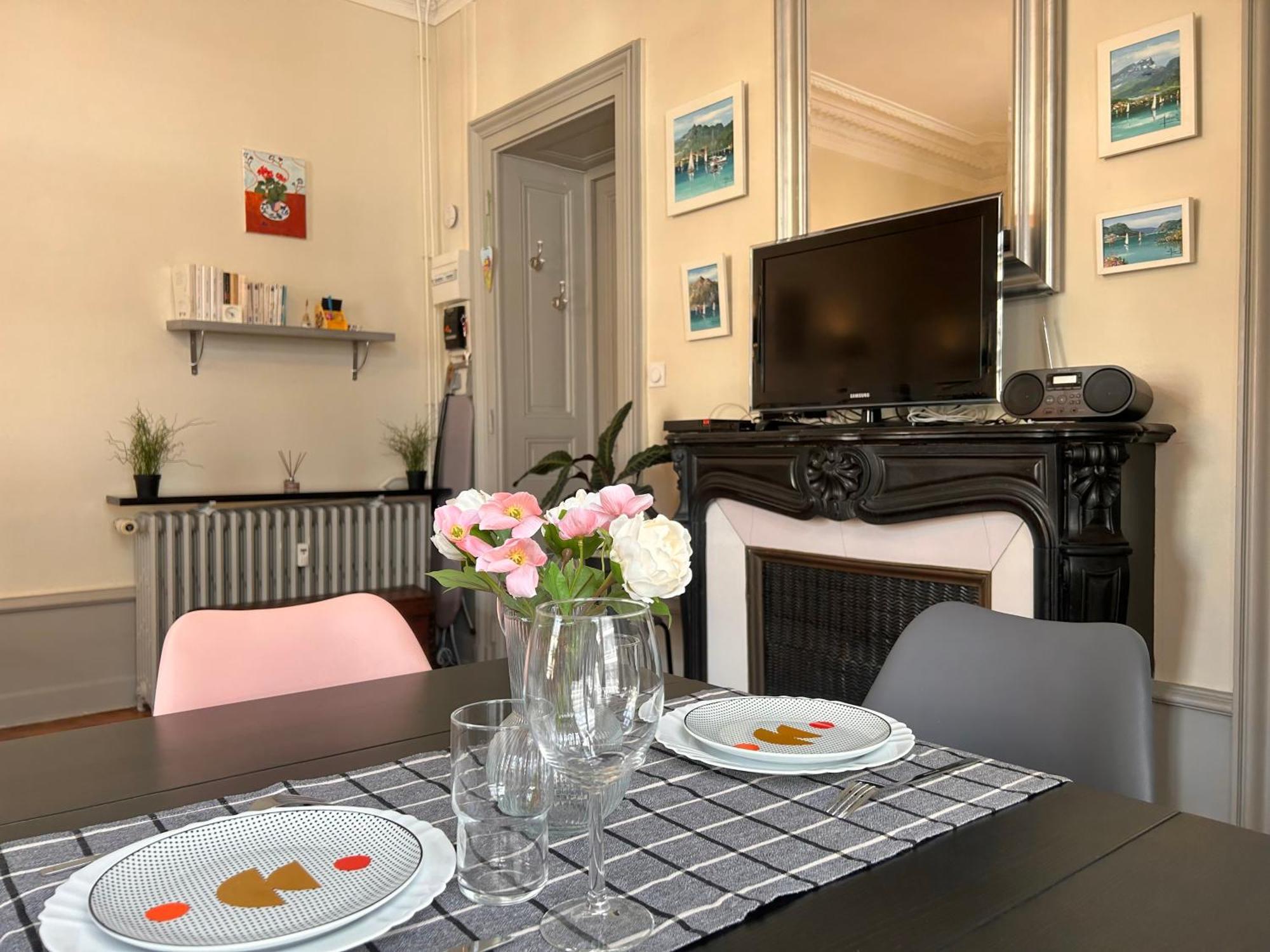 Carla'S Residences F1 Hyper Centre Екс ле Бен Екстериор снимка