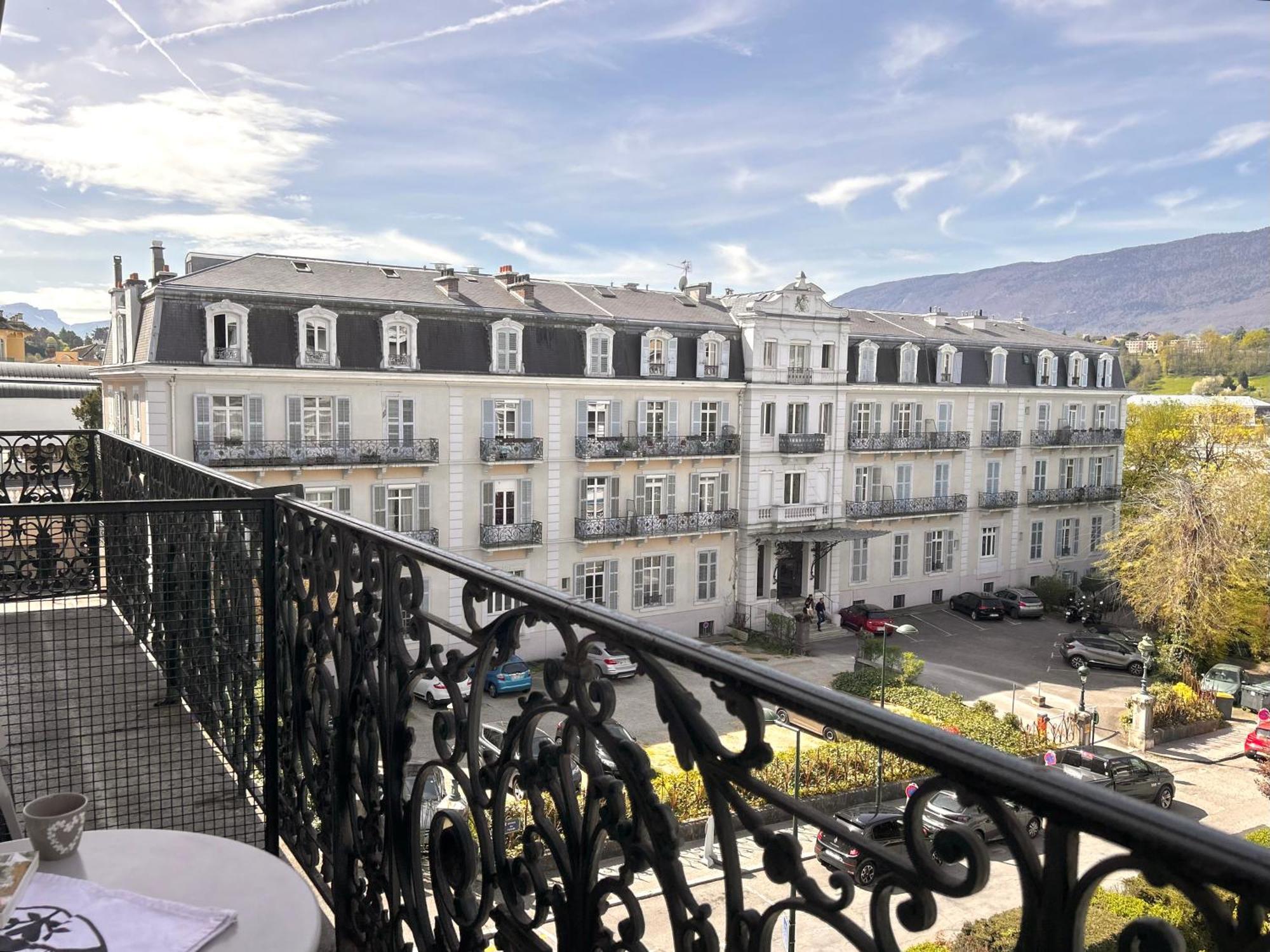 Carla'S Residences F1 Hyper Centre Екс ле Бен Екстериор снимка